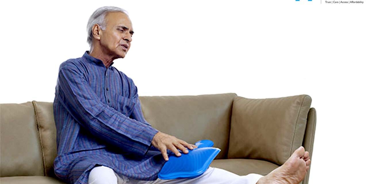 https://www.mewarhospitals.com/wp-content/uploads/2021/03/Reduce-Knee-Pain-in-Old-Age-min-1280x640.jpg